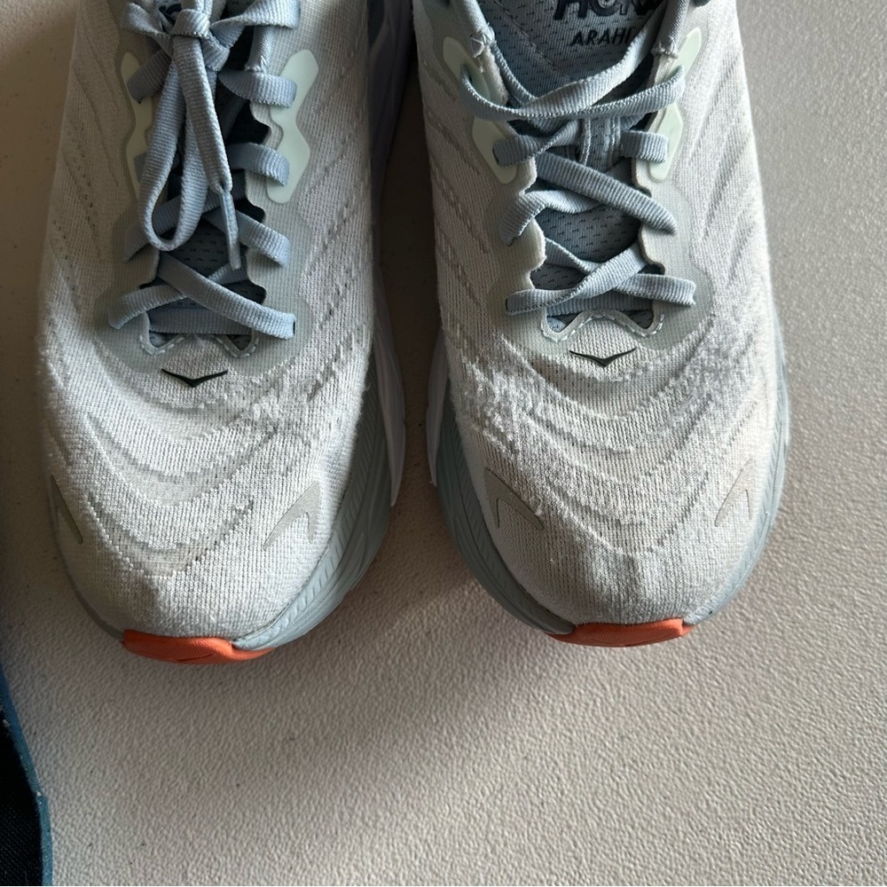 Hoka Arahi 6 women’s sneakers - Picture 8 of 9